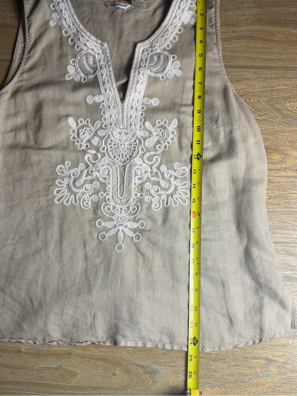 Embroidered Linen Blend Sleeveless Tunic Blouse - Beige - Picture 5 of 6